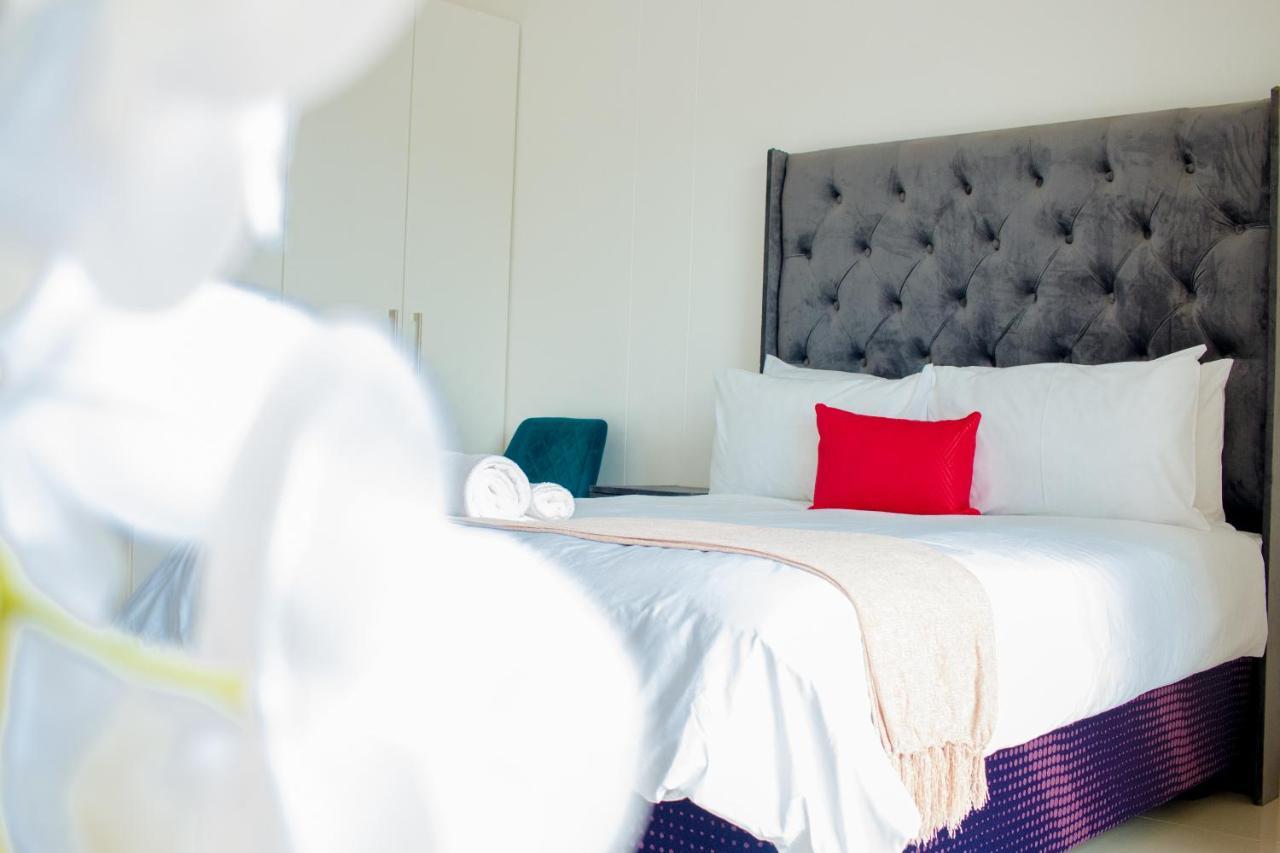 Urban Oasis Apartments At Hidas 빈트후크 외부 사진