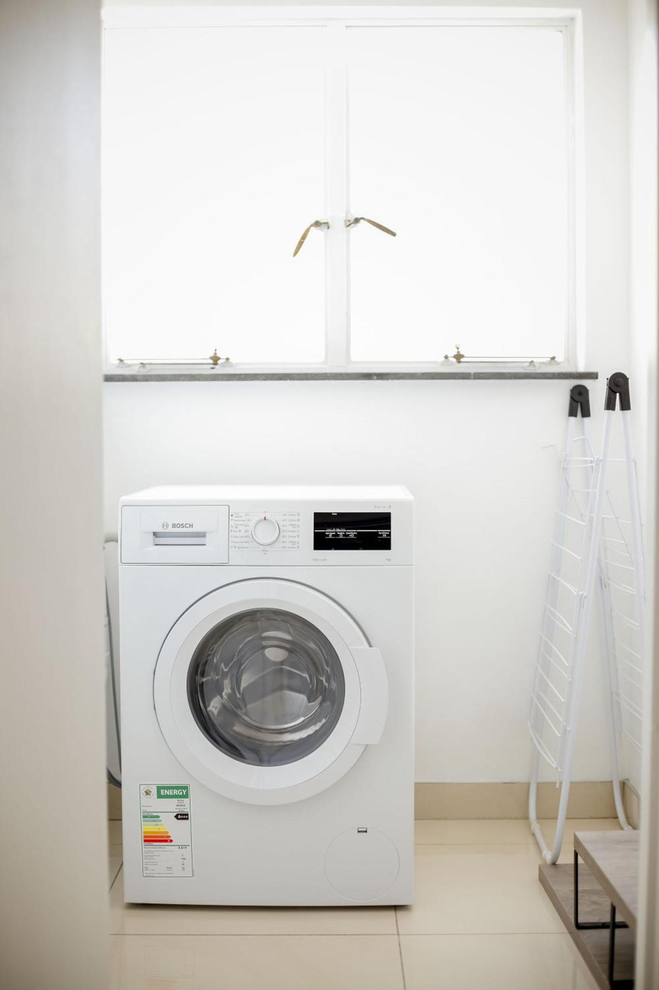 Urban Oasis Apartments At Hidas 빈트후크 외부 사진