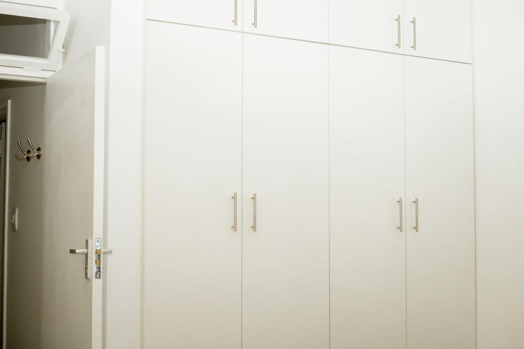 Urban Oasis Apartments At Hidas 빈트후크 외부 사진