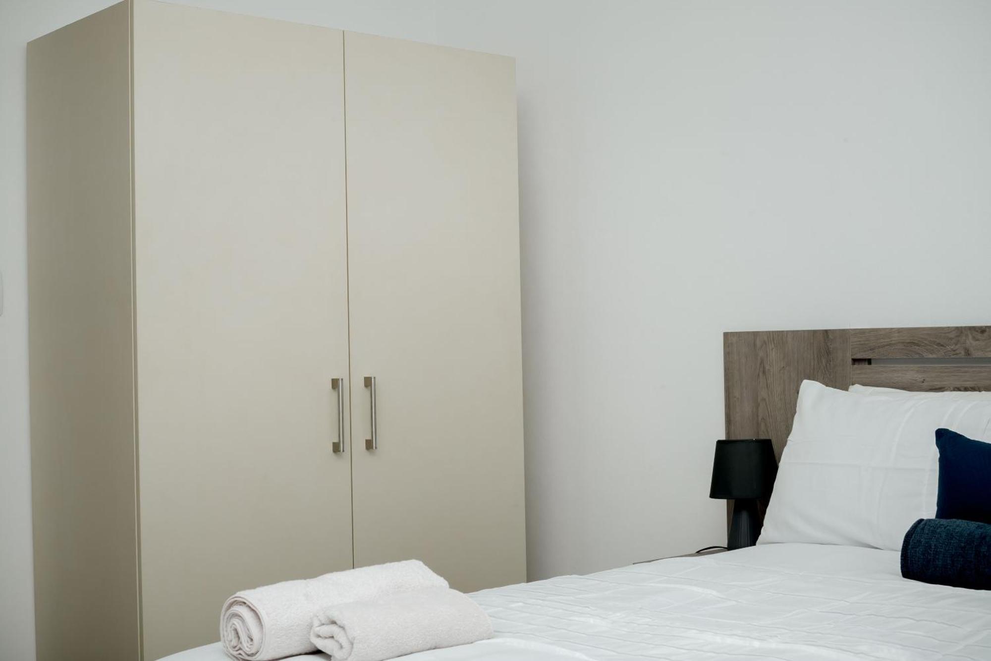 Urban Oasis Apartments At Hidas 빈트후크 외부 사진